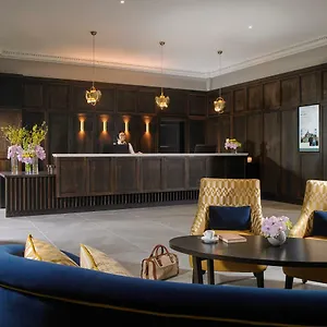 Otel Court & Leisure Centre Carrigaline