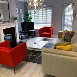 Apartment Donnybrook Castle